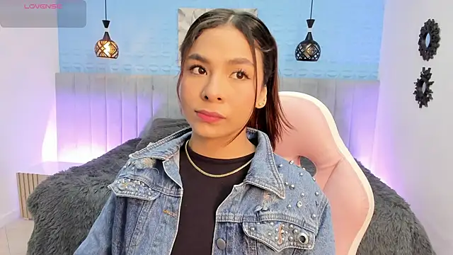 amira cute2 online show from 06-12-26, 10:46