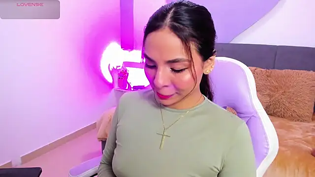 amira cute2 online show from 04-10-26, 10:33