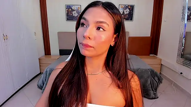 amira cute2 online show from 12-23-25, 10:47