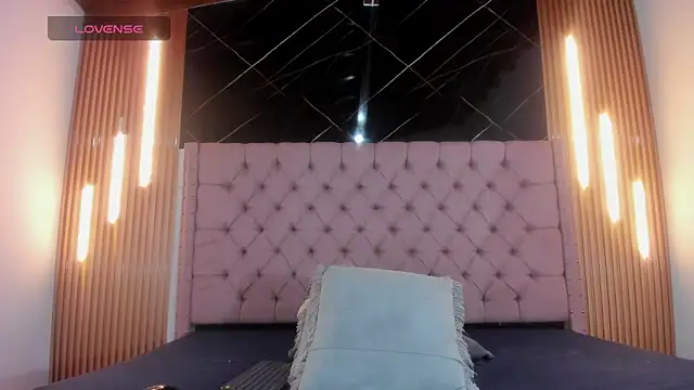 Snapshot of AinaPink chatting on 05-09-26, 11:02 AinaPink online show from 05-09-26, 11:02