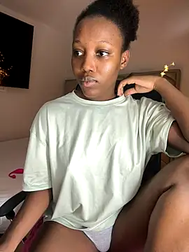 kellya  online show from 10-22-25, 11:25