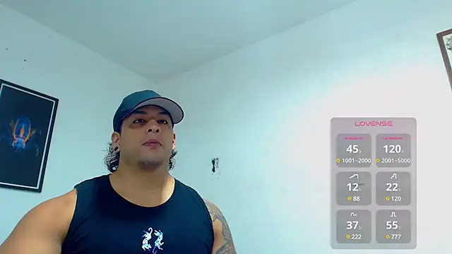 Snapshot of SilvaBranko chatting on 03-22-25, 01:19 SilvaBranko online show from 03-22-25, 01:19