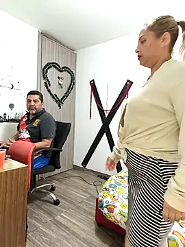 hotandfierylatinos2023 online show from 03-09-25, 05:06