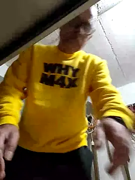 bottomhairy online show from 05-16-26, 07:13