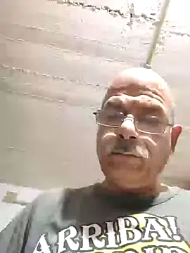 bottomhairy online show from 02-17-25, 08:38