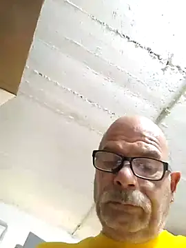 bottomhairy online show from 05-12-26, 03:07