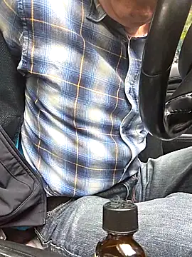 bottomhairy online show from 10-10-25, 08:26