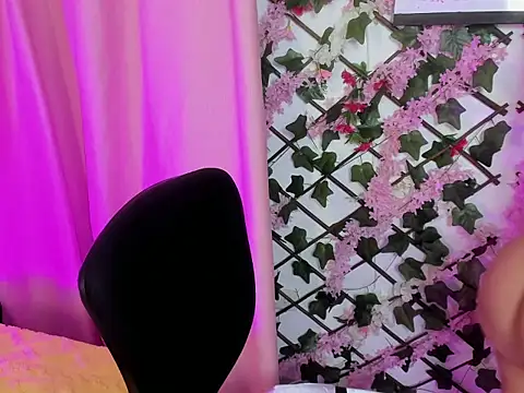 Snapshot of SoyMarce@xh chatting on 04-22-26, 03:24 SoyMarcexh online show from 04-22-26, 03:24