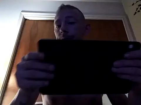 elmerfuddin87 online show from 10-06-25, 04:19