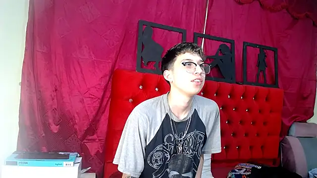  Thomas hot  online show from 03-19-25, 10:11