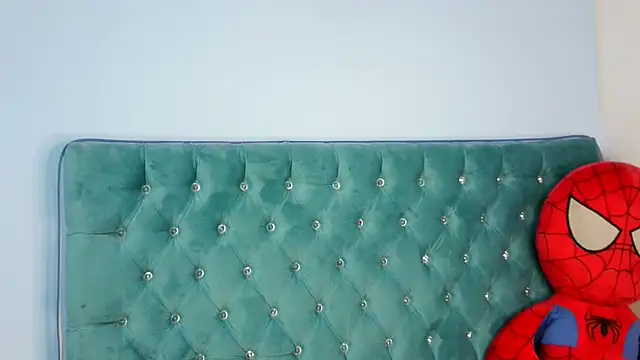  Thomas hot  online show from 01-19-26, 01:53