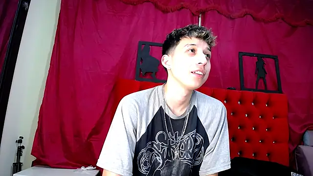  Thomas hot  online show from 03-14-25, 01:59