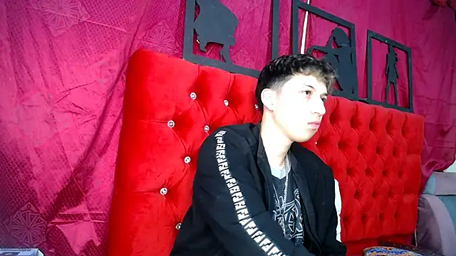  Thomas hot  online show from 03-19-25, 04:03