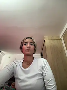 megan collins96 online show from 05-27-26, 08:27