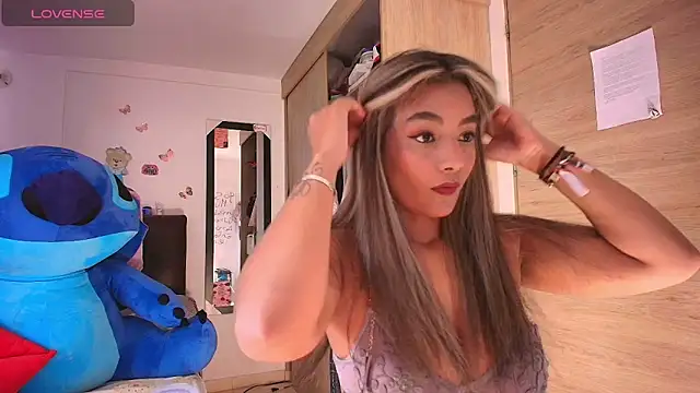 megan collins96 online show from 05-24-26, 08:53