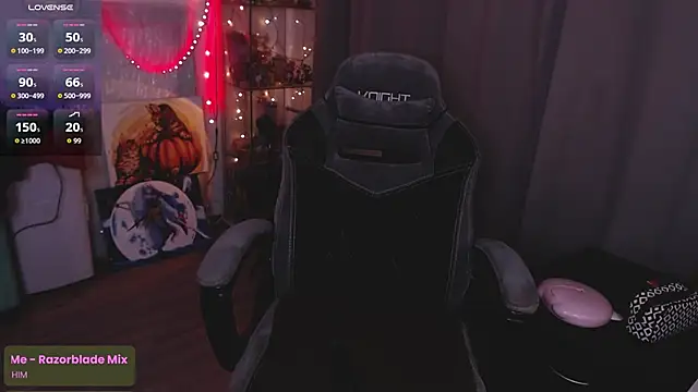 lissamuff online show from 11-13-25, 04:00