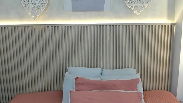 charlottebrowns  online show from 03-05-26, 12:24