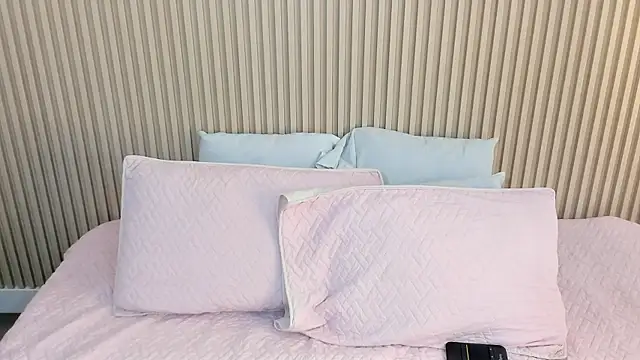 charlottebrowns  online show from 01-09-26, 01:29