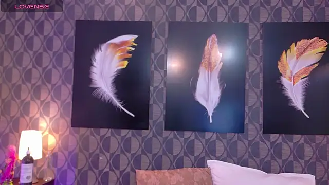 SharomRoss online show from 03-18-25, 10:48