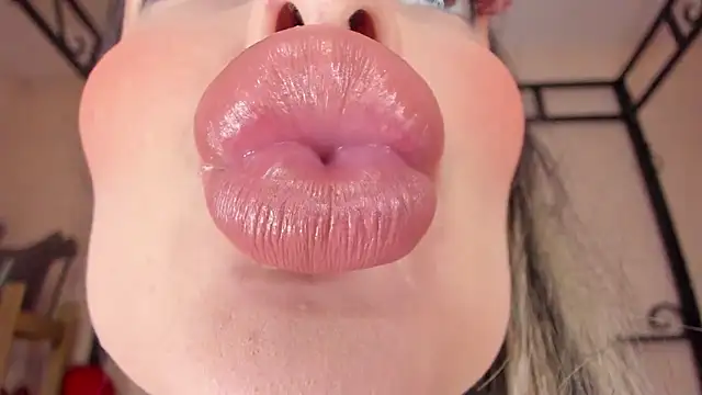 Princess18xxx online show from 10-21-25, 11:26