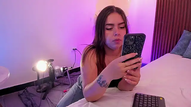 ArianaBaker online show from 02-01-26, 05:55