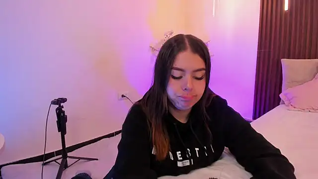 ArianaBaker online show from 02-20-26, 01:24