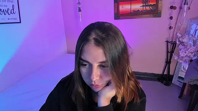 ArianaBaker online show from 09-30-25, 01:28