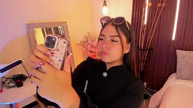 ArianaBaker online show from 04-16-26, 09:39