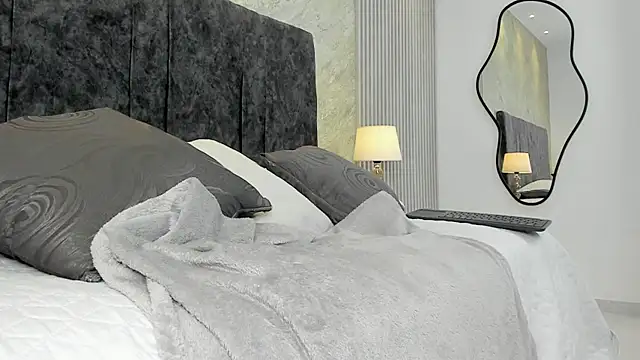 lola  sweetx online show from 09-24-25, 10:33