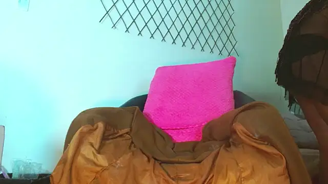 bellatrixx 69 online show from 03-18-25, 07:01