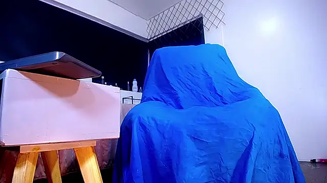 bellatrixx 69 online show from 10-31-25, 11:40