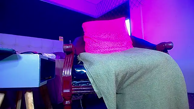 bellatrixx 69 online show from 12-04-25, 11:20