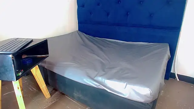 bellatrixx 69 online show from 03-16-26, 07:49