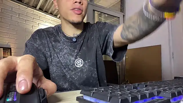 Osiiriis online show from 04-21-26, 04:52