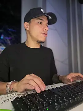 Osiiriis online show from 02-28-25, 05:04