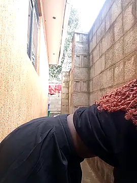 Snapshot of Swirly_blac chatting on 02-22-26, 07:22 Swirly blac online show from 02-22-26, 07:22