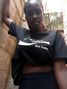 Snapshot of Swirly_blac chatting on 02-24-26, 07:09 Swirly blac online show from 02-24-26, 07:09