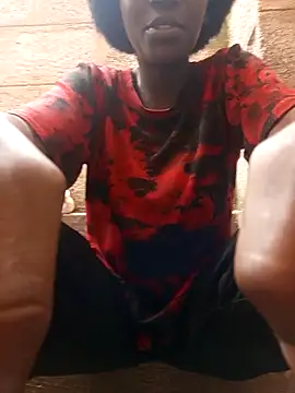 Snapshot of Swirly_blac chatting on 11-20-25, 07:20 Swirly blac online show from 11-20-25, 07:20