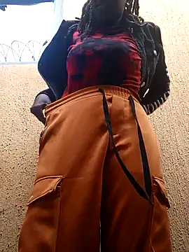 Snapshot of Swirly_blac chatting on 12-21-25, 07:10 Swirly blac online show from 12-21-25, 07:10