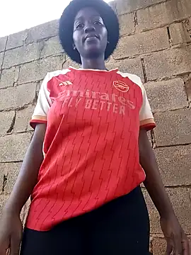 Snapshot of Swirly_blac chatting on 11-23-25, 06:12 Swirly blac online show from 11-23-25, 06:12