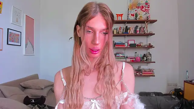 AliceSnowCatt online show from 09-14-25, 04:07