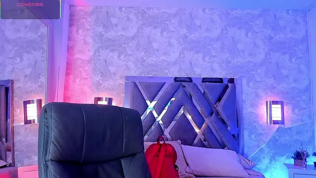 Snapshot of Natt_collins chatting on 05-02-26, 02:28 Natt collins online show from 05-02-26, 02:28