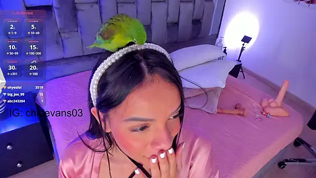 Chloe evans   online show from 03-07-25, 05:49