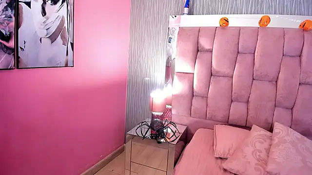 Chloe evans   online show from 10-18-25, 11:23