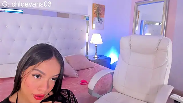 Chloe evans   online show from 11-26-25, 12:05