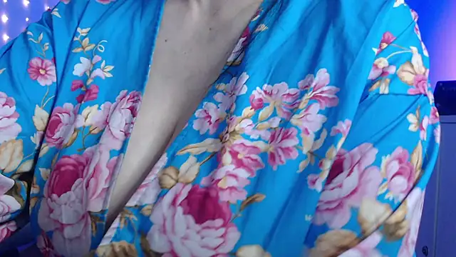 Snapshot of missdaniels chatting on 02-05-25, 02:40 missdaniels online show from 02-05-25, 02:40
