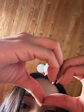 lovefresita online show from 10-10-25, 09:48