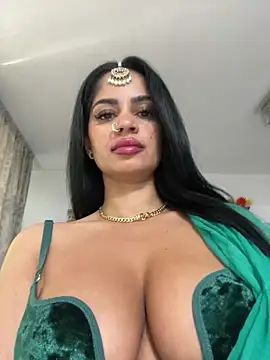 Snapshot of _adelle chatting on 05-23-26, 10:47 adelle online show from 05-23-26, 10:47