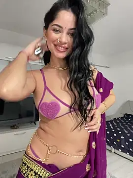 Snapshot of _adelle chatting on 03-28-26, 12:17 adelle online show from 03-28-26, 12:17