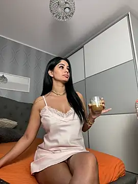 Snapshot of _adelle chatting on 06-21-26, 05:24 adelle online show from 06-21-26, 05:24